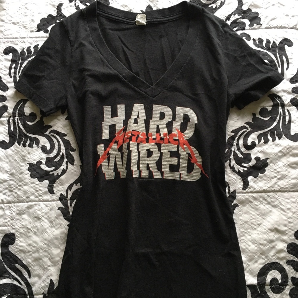 Metallica V-Neck Tshirt
